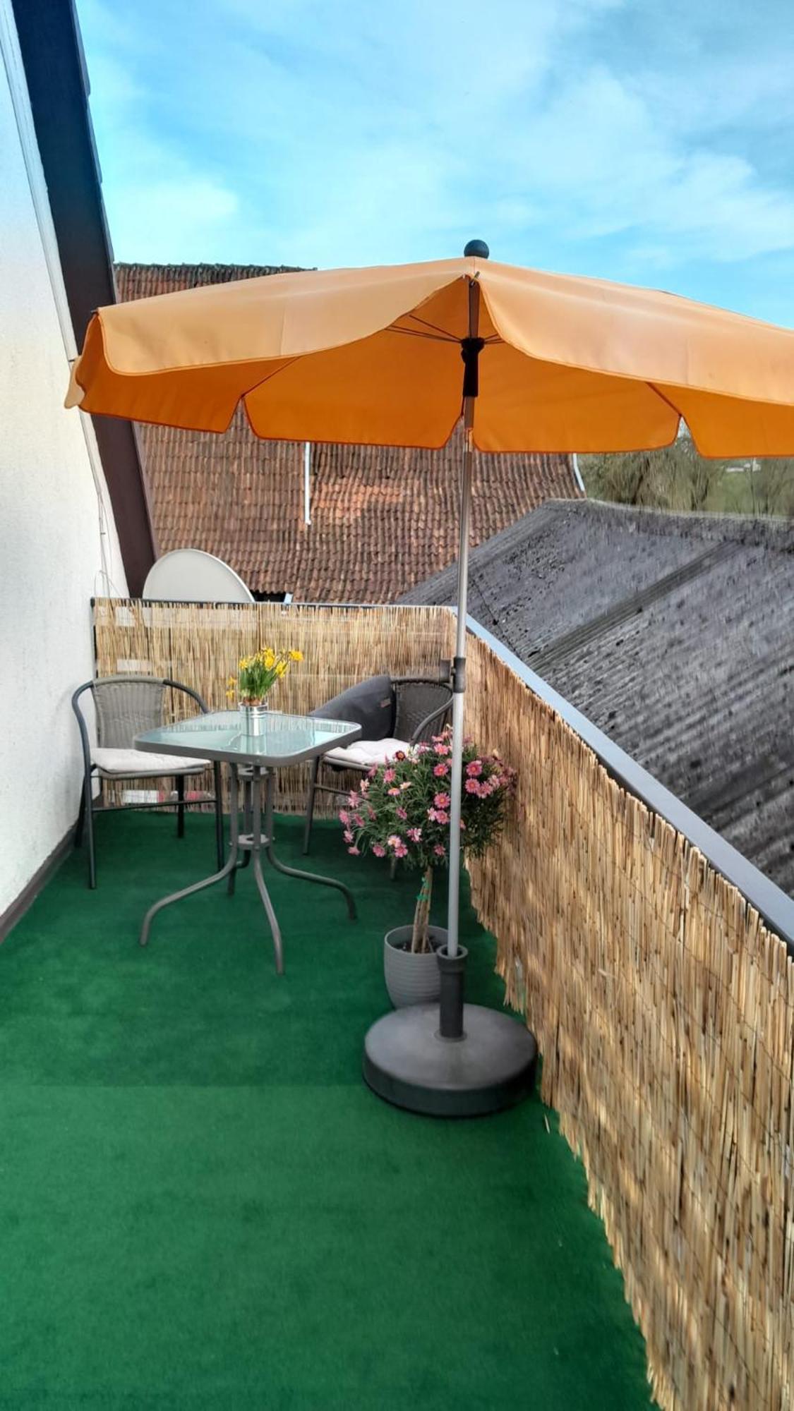 Ferienwohnung An Den Itzauen Grossheirath Ngoại thất bức ảnh